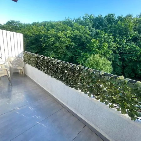 35 Penthouse *